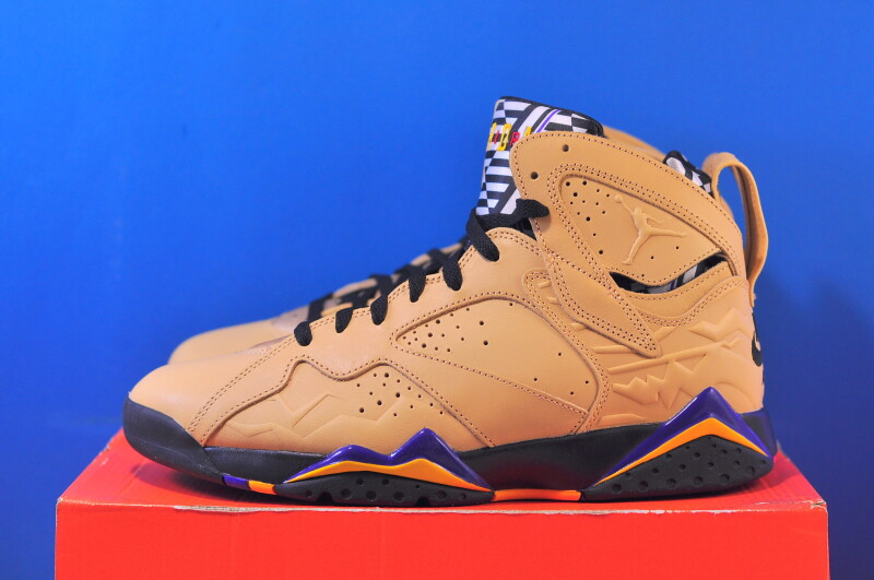 Кросівки Nike Air Jordan 7 Retro Brown DZ4729-200