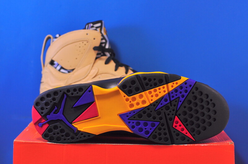 Кросівки Nike Air Jordan 7 Retro Brown DZ4729-200 - Зображення 4