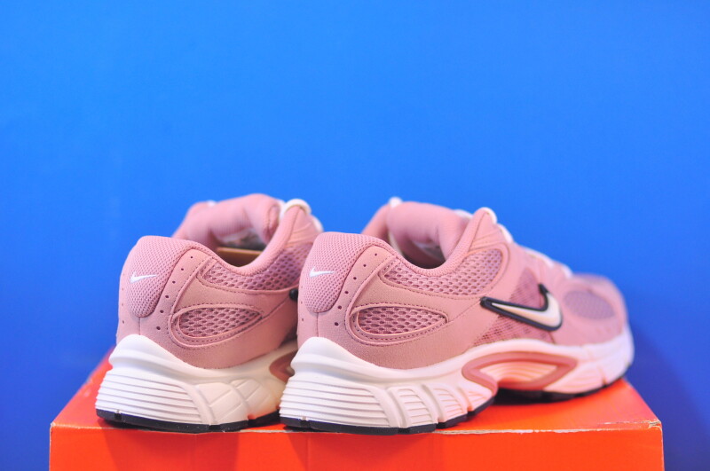 Кросівки Nike V5 Rnr II6294-600 - Зображення 2