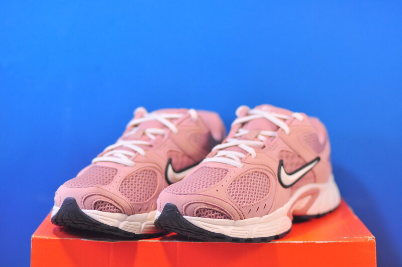 Кросівки Nike V5 Rnr II6294-600 - Зображення 1