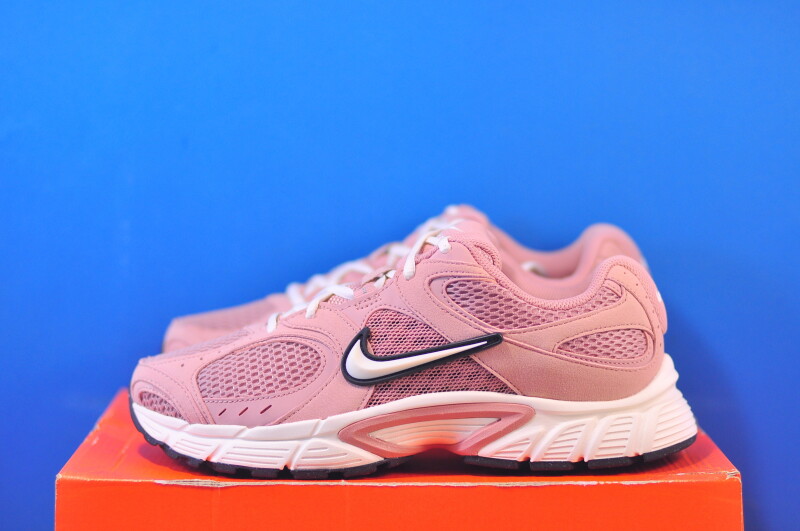 Кросівки Nike V5 Rnr II6294-600
