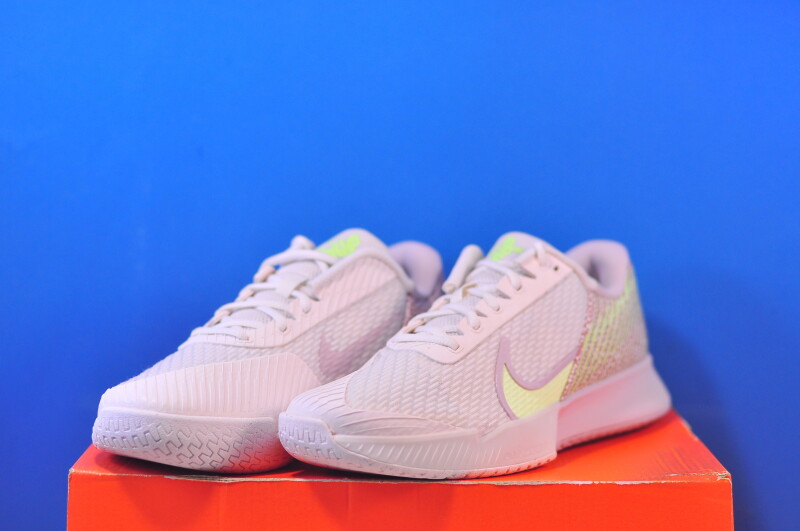 Тенісні кросівки Nike Air Zoom Vapor Pro 2 Premium FB7054-001 - Зображення 1