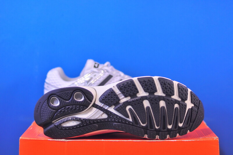 Кросівки Adidas Adistar Control 5 KI6121 - Зображення 4