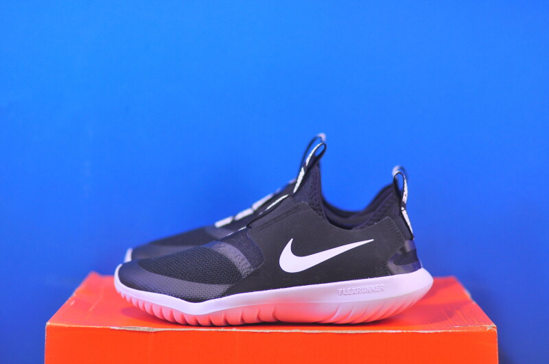 Кросівки Nike Flex Runner AT4662-001