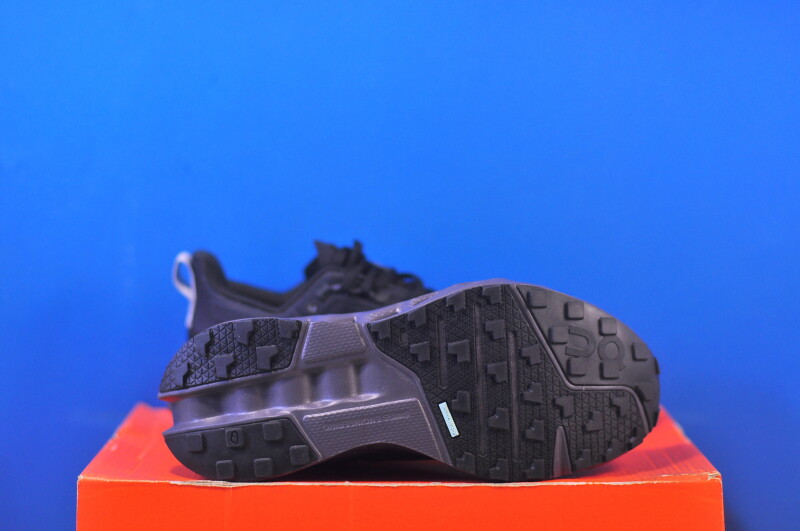 Кросівки On Cloudsurfer Trail Waterproof 3WE10290106 - Зображення 4