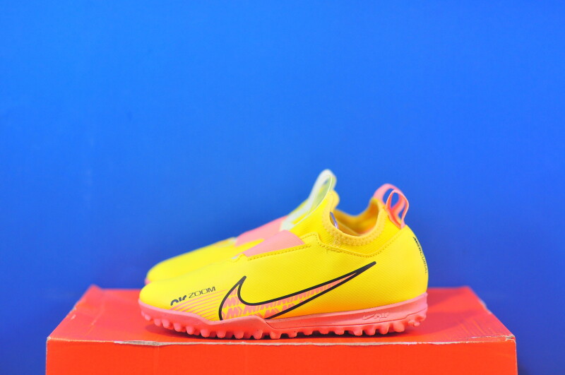 Сороканіжки Nike Zoom Vapor 15 TF Academy Yellow DJ5621-780