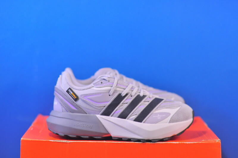 Кросівки Adidas Lightblaze Atr Grey JQ6005 - Зображення 3