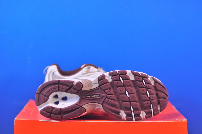 Кросівки New Balance 530 Beige Brown U530COB - Зображення 4