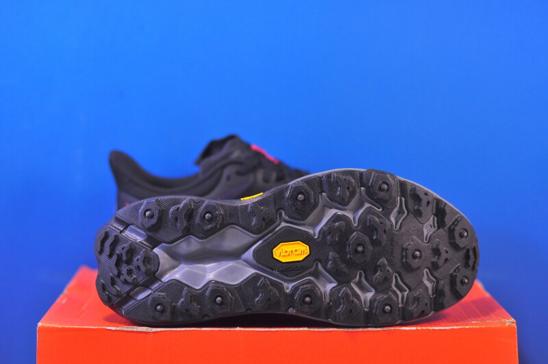 Кросівки Hoka Speedgoat 5 Gore-Tex 1133532F BBLC - Зображення 4
