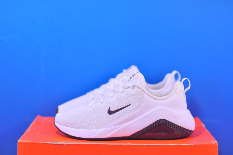 Кросівки Nike Bella 7 FZ1689-107