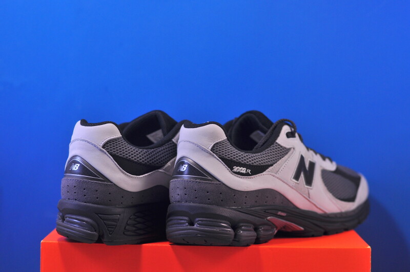 Кросівки New Balance 2002 U200210D - Зображення 2