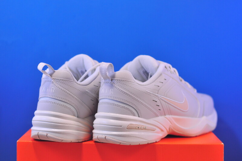 Кросівки Nike Air Monarch Iv Beige 415445-004 - Зображення 2