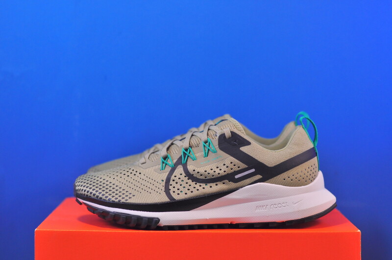 Кросівки Nike Pegasus Trail 4 Olive FJ4733-200