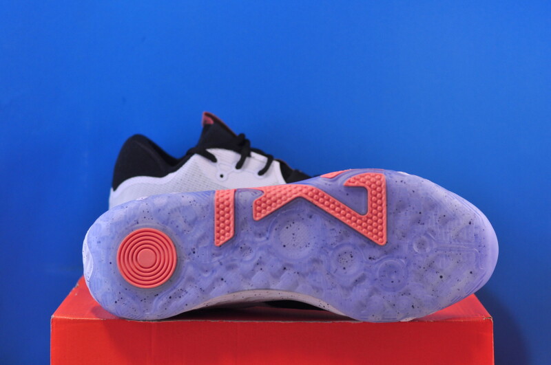 Кросівки Nike PG 6 "Fluoro" DC1974-100 - Зображення 1