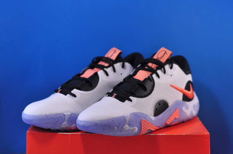 Кросівки Nike PG 6 "Fluoro" DC1974-100 - Зображення 4