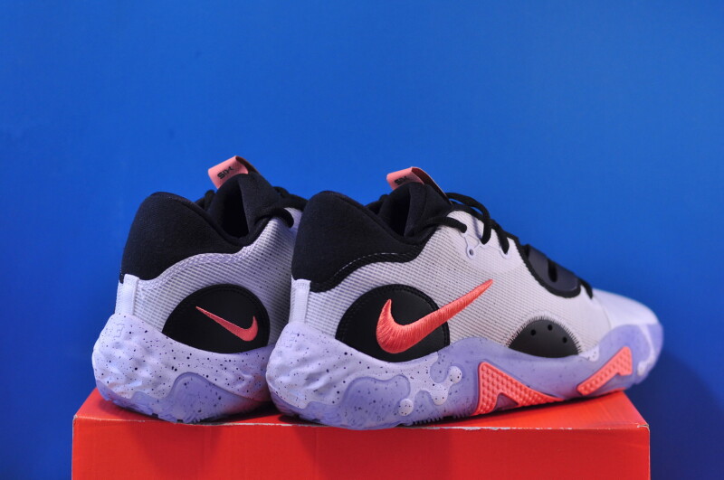 Кросівки Nike PG 6 "Fluoro" DC1974-100 - Зображення 3