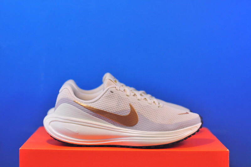 Кросівки Nike Revolution 8 HJ8485-201 - Зображення 3