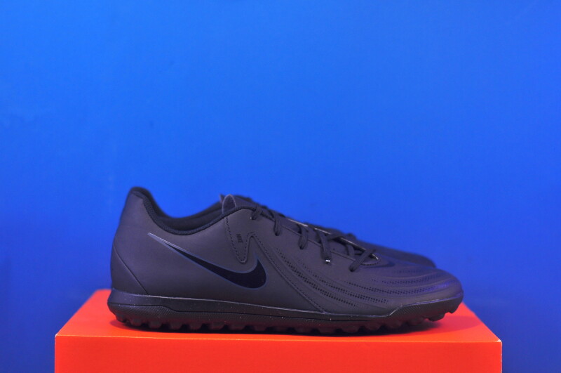 Сороканіжки Nike Phantom GX II Club TF FJ2587-002 - Зображення 3