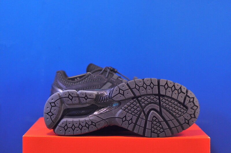 Кросівки New Balance 1906R Gore-Tex U19061VF - Зображення 4