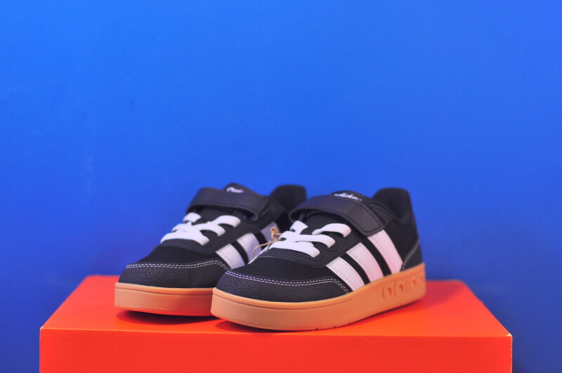 Кросівки Adidas Breakbase JR9779 - Зображення 1