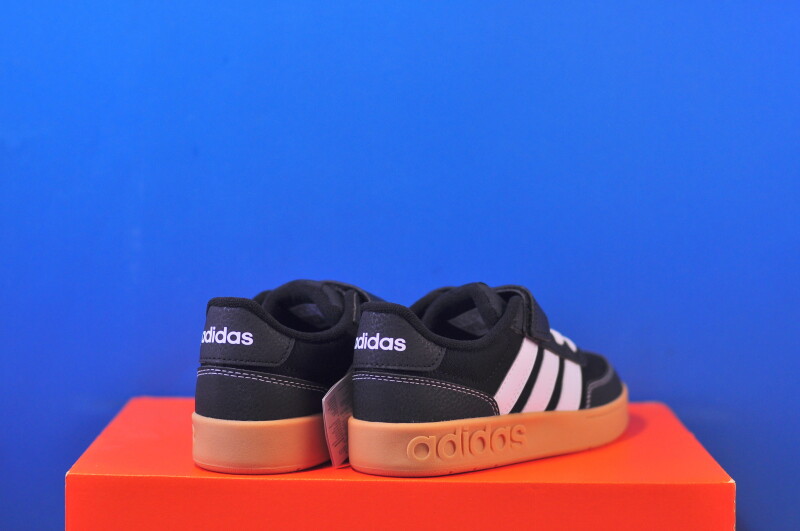 Кросівки Adidas Breakbase JR9779 - Зображення 2