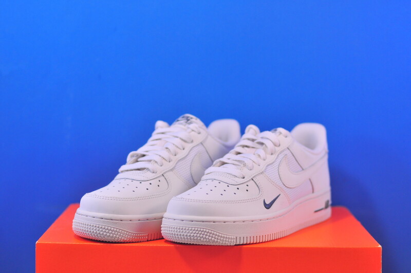 Кросівки Nike Air Force 1 '07 Lv8 IM6002-030 - Зображення 1