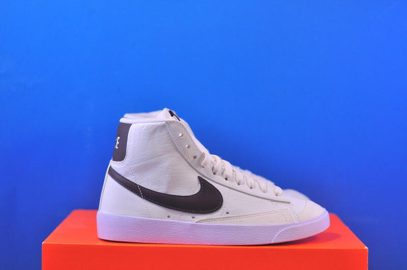 Кросівки Nike Blazer Mid 77 DQ4124-107 - Зображення 3