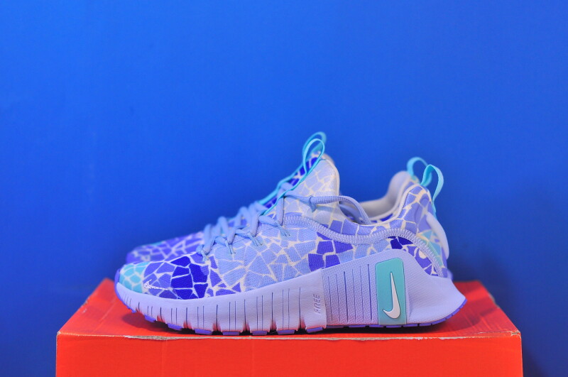 Кросівки Nike Free Metcon 6 AMP IB6902-400