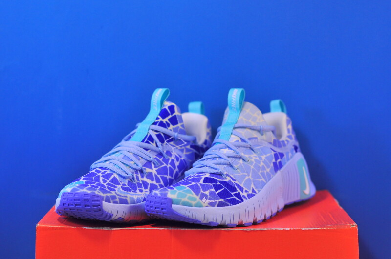 Кросівки Nike Free Metcon 6 AMP IB6902-400 - Зображення 1