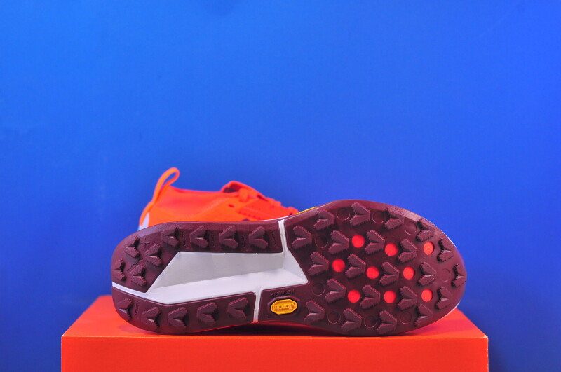 Кросівки Nike Zegama Trail Orange FD5191-800 - Зображення 4