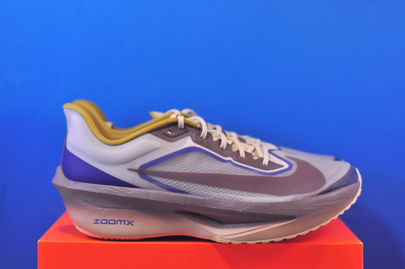 Кросівки Nike Zoom Fly Brown HV4366-072 - Зображення 3