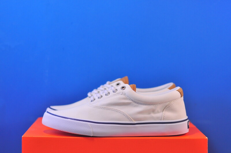 Топсайдери Sperry Striper II CVO STS22043