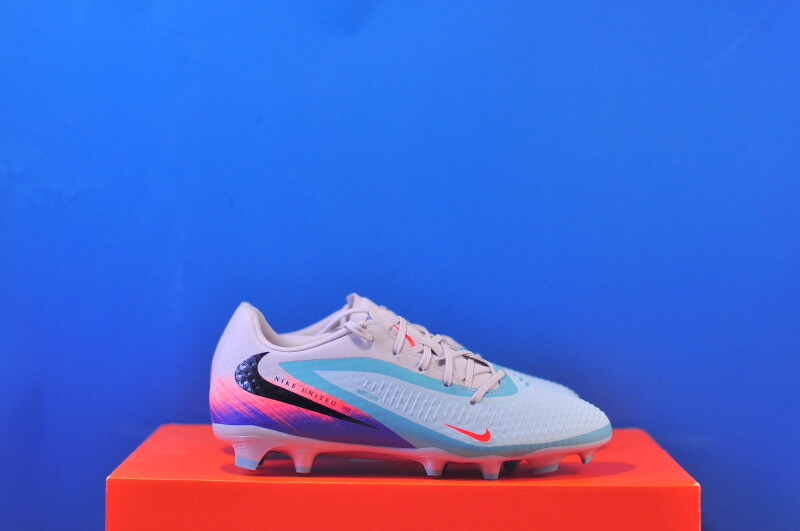 Бутси Nike Phantom 6 Low Academy FG/MG IQ4157-300 - Зображення 3