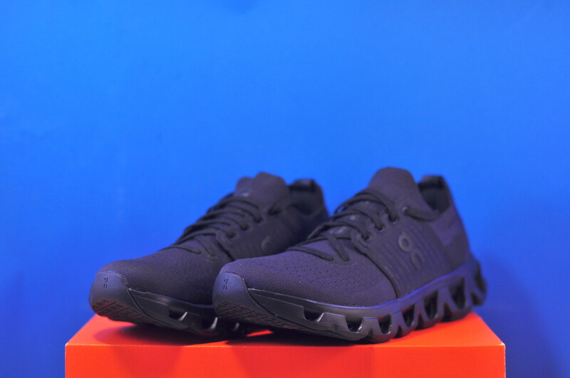 Кросівки On Cloudswift 4 Black 3MF10130106 - Зображення 1