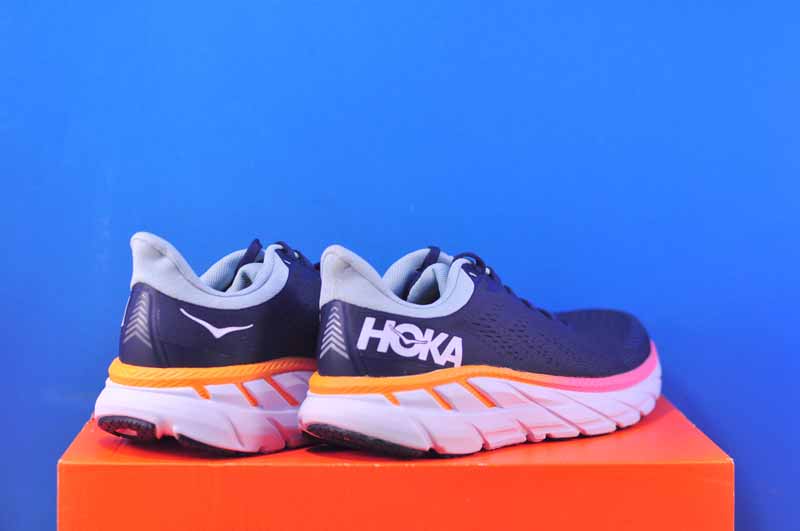 Кросівки Hoka One One Clifton 7 - Зображення 2