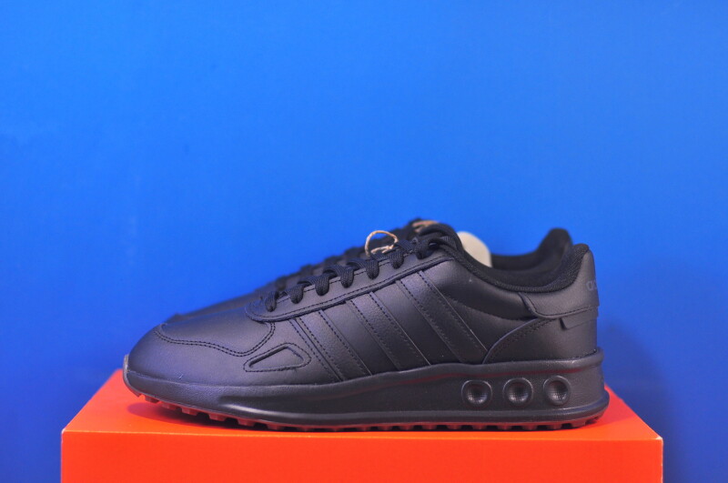 Кросівки Adidas Run 84 JI4873