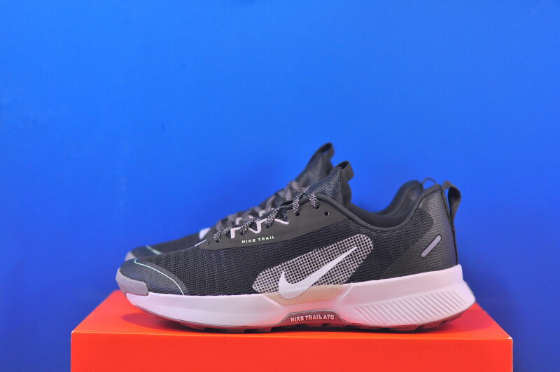 Кросівки Nike Juniper Trail 3 FQ0904-301