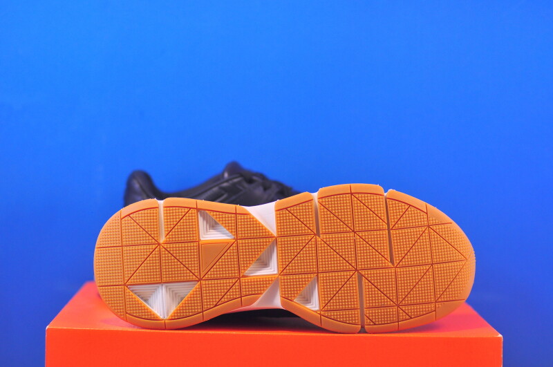 Кросівки Under Armour Ua Forge 96 6003631-001 - Зображення 4