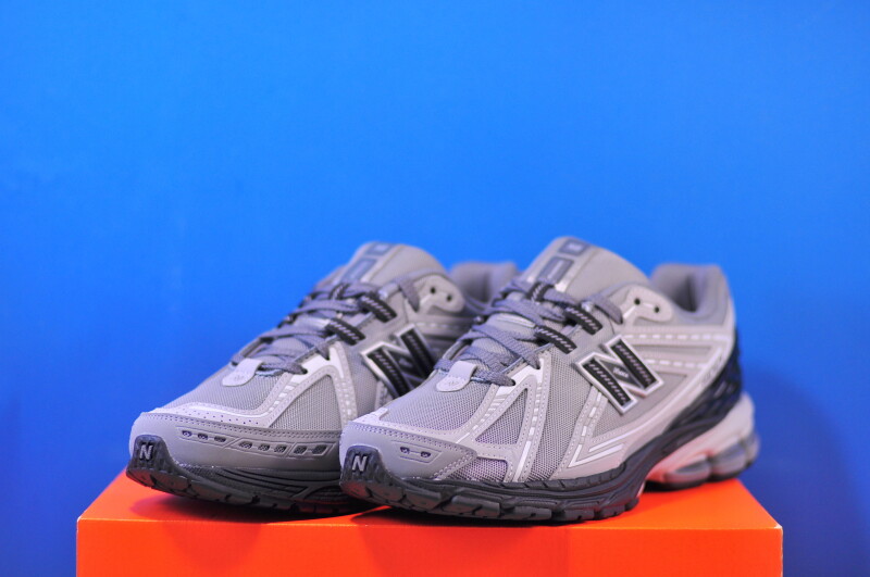 Кросівки New Balance 1906R M1906RLG - Зображення 1