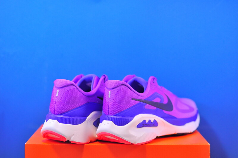 Кросівки Nike Structure Plus Violet HQ3049-502 - Зображення 2