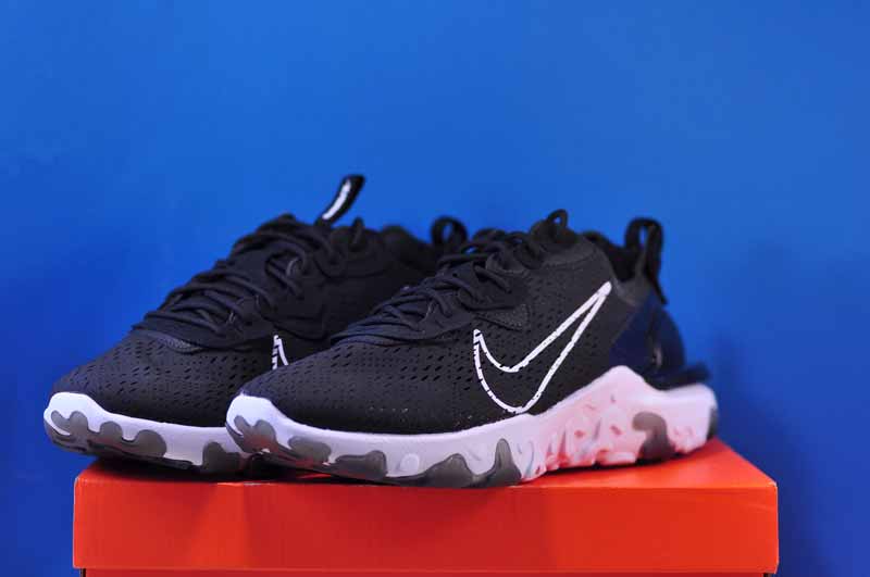 Кросівки Nike React Vision - Зображення 4