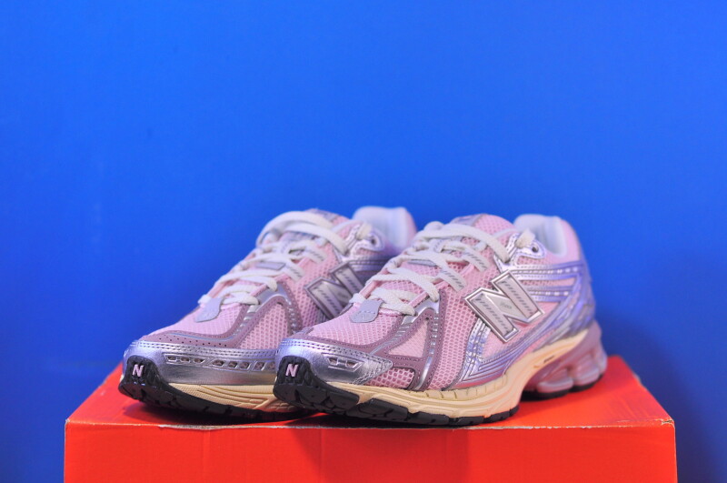 Кросівки New Balance 1906R U1906RNF - Зображення 1