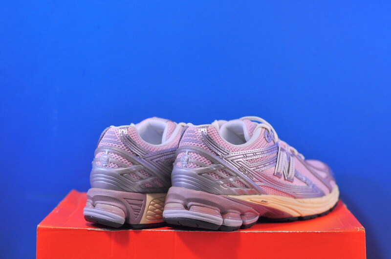 Кросівки New Balance 1906R U1906RNF - Зображення 2