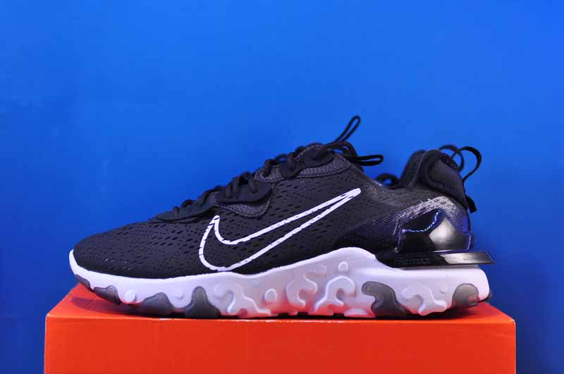Кросівки Nike React Vision