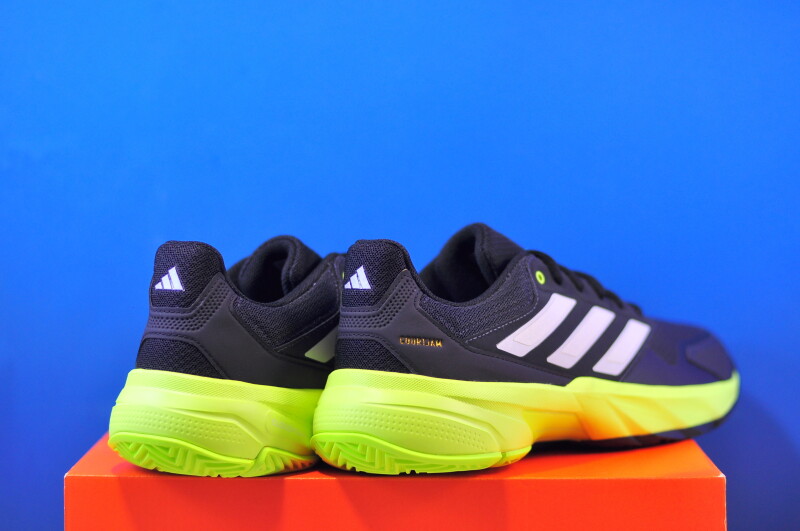 Кросівки Adidas Courtjam Control 3 IH3093 - Зображення 2