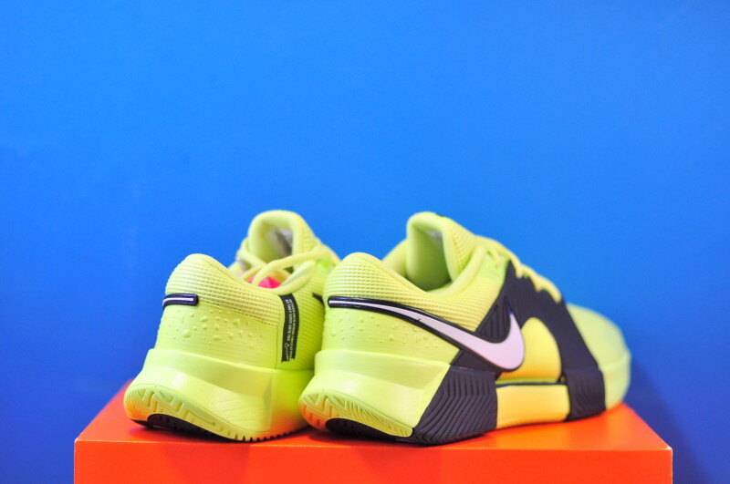 Кросівки Nike Zoom GP Challenge 1 HC Hard Court Tennis Shoes IQ5175-001 - Зображення 2