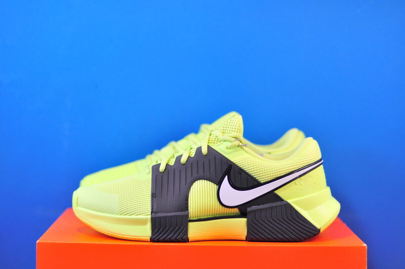 Кросівки Nike Zoom GP Challenge 1 HC Hard Court Tennis Shoes IQ5175-001