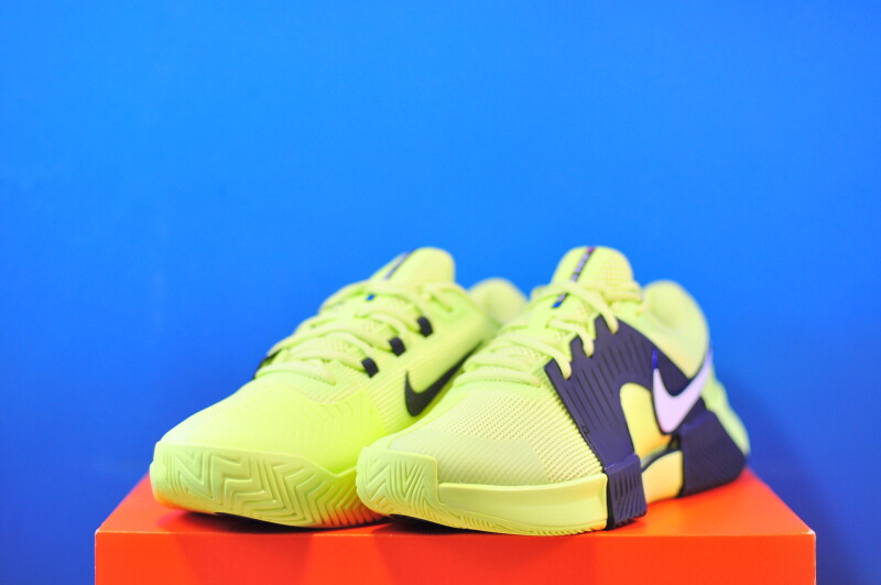 Кросівки Nike Zoom GP Challenge 1 HC Hard Court Tennis Shoes IQ5175-001 - Зображення 1