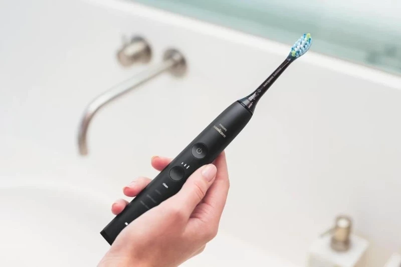 Электрическая зубная щетка Philips Sonicare DiamondClean 9000 (HX9911/39) - Зображення 2