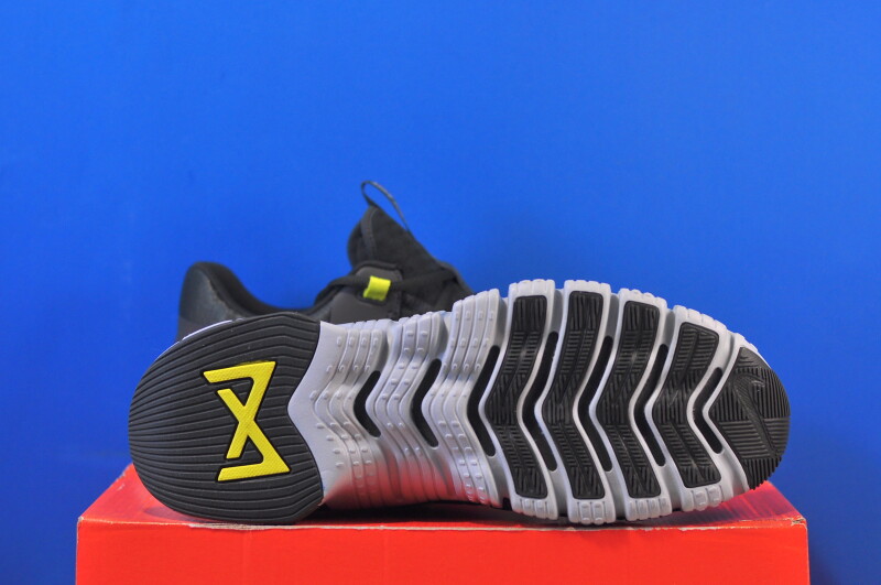 Кросівки Nike Free Metcon 5 DV3949-300 - Зображення 4
